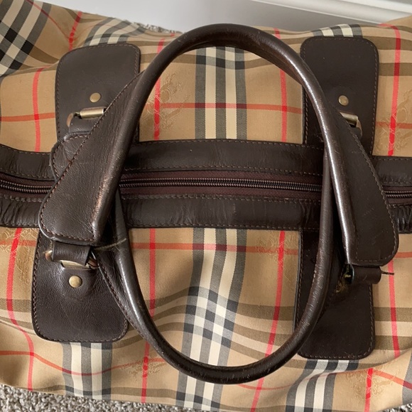 Vintage “Burberry’s” Weekend Bag - Picture 9 of 15